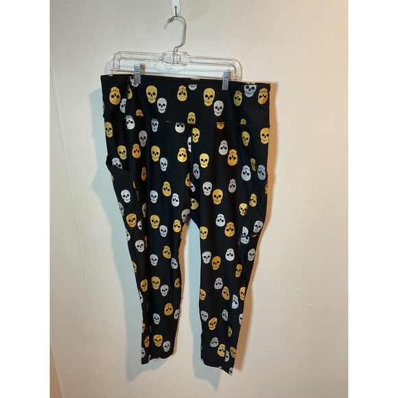 Torrid Active Women's Skull Print Crop Leggings Plus Size 2 With Pockets - Picture 1 of 8
